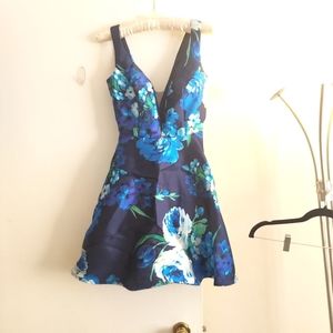 B. Darlin Blue White Floral Flower V-Neck Mesh Cocktail Garden Tea Party Dress